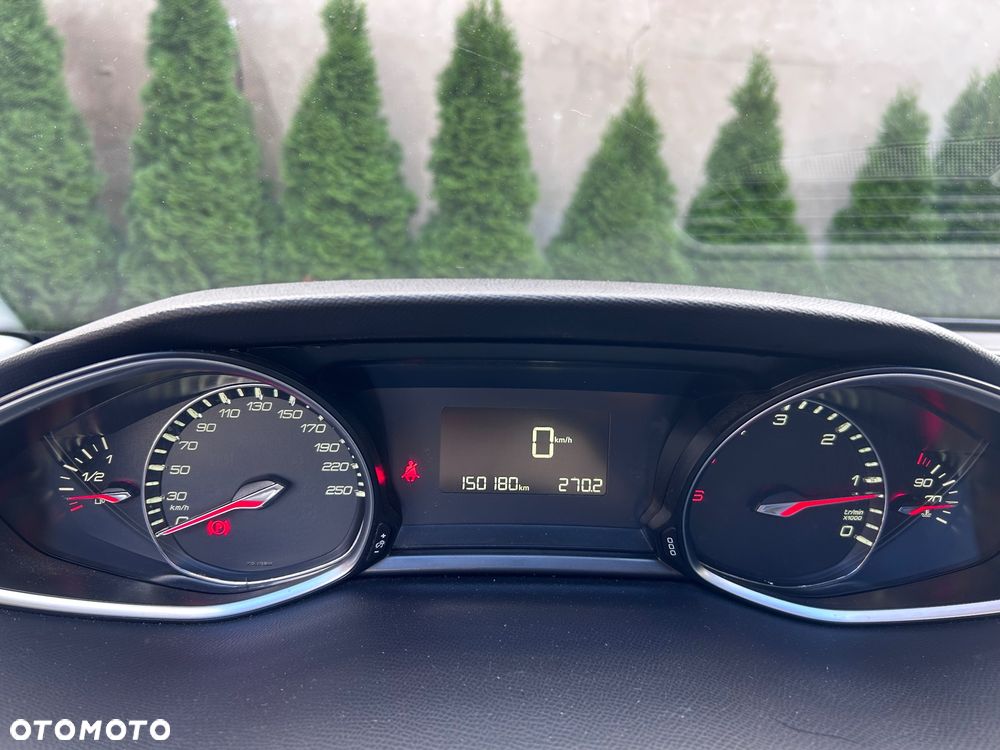Peugeot 308 1.6 BlueHDi Allure S&S - 10