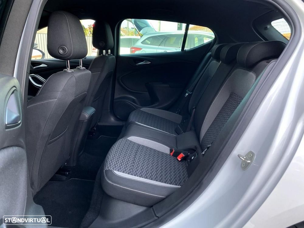 Opel Astra 1.5 D GS Line S/S - 30