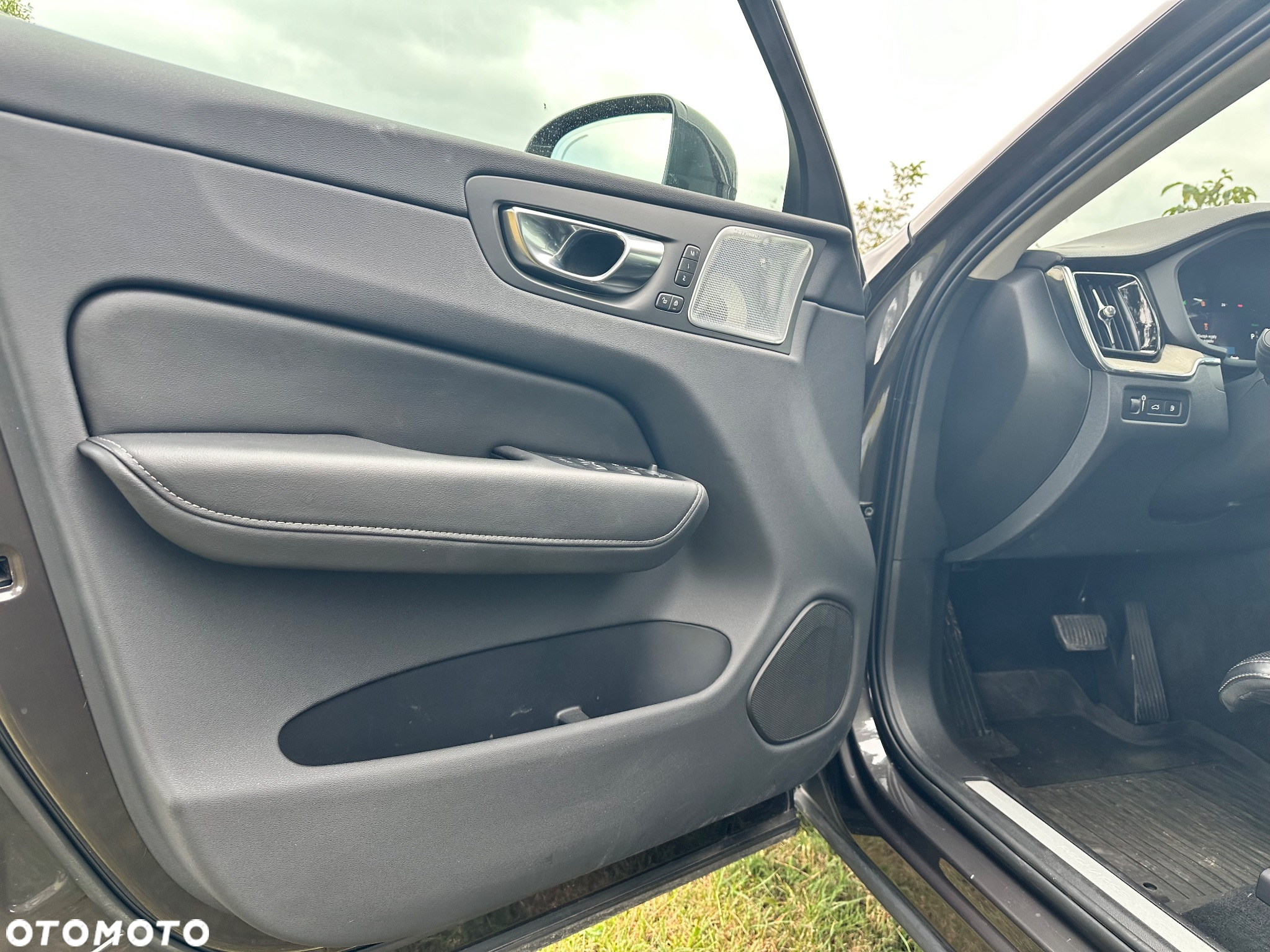 Volvo XC 60 T8 AWD Plug-In Hybrid Inscription Expression - 27