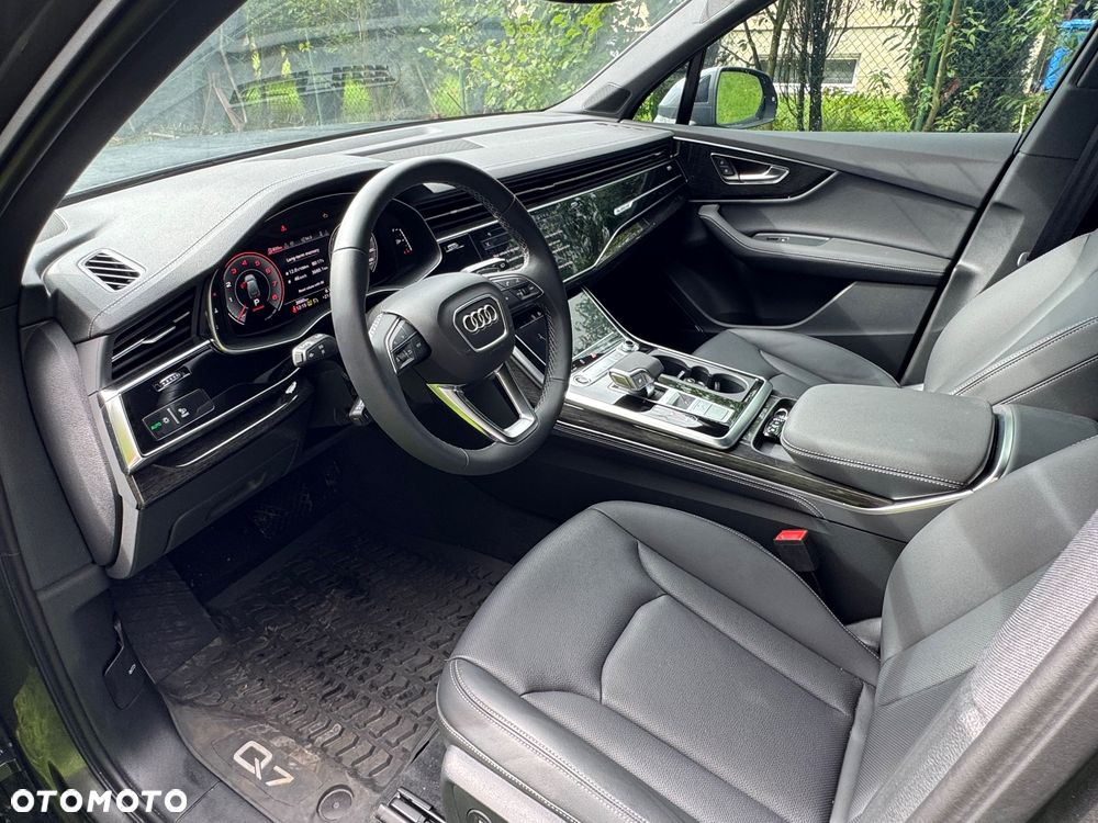 Audi Q7 TFSI mHEV 250 kW Quattro Tiptr - 16