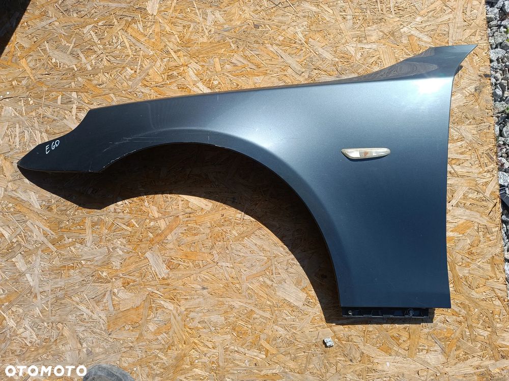 BŁOTNIK LEWY PRZÓD PRZEDNI BMW E61 E60 - 1