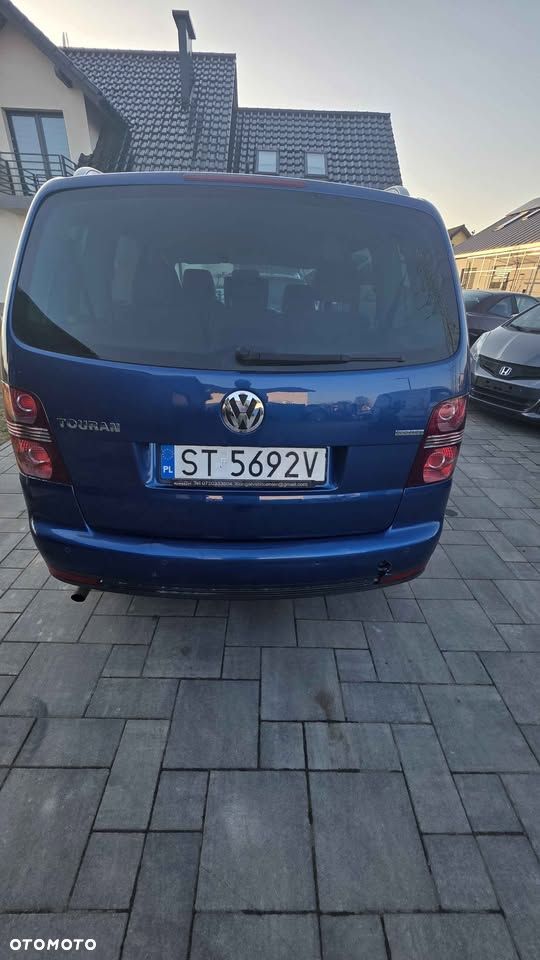 Volkswagen Touran - 2