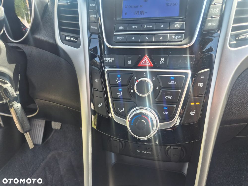 Hyundai i30 1.4 Trend - 22