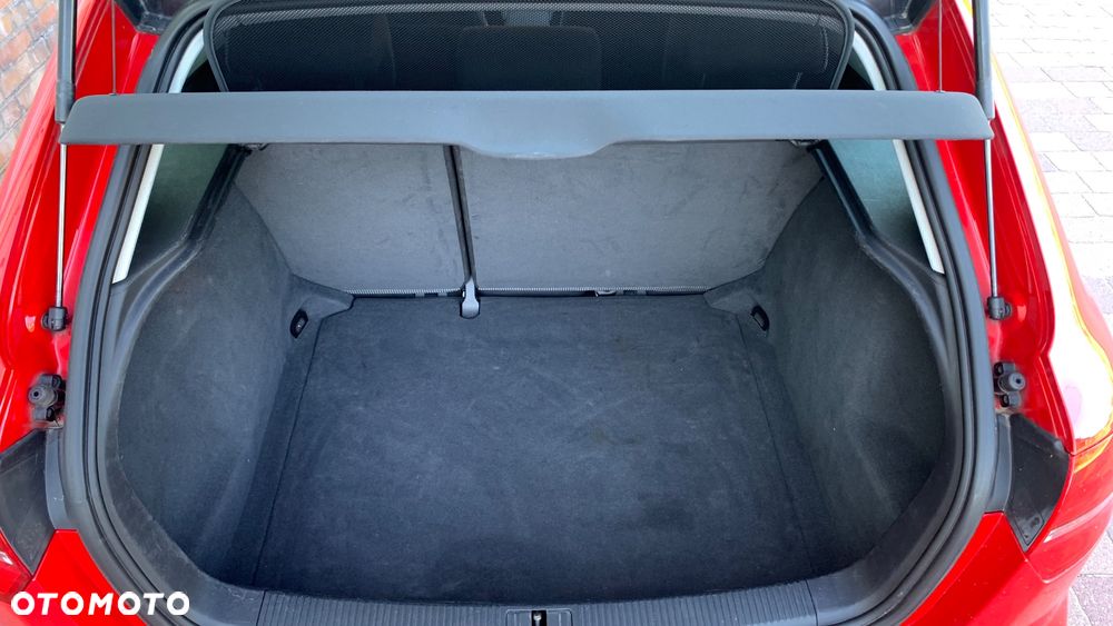 Audi A3 Sportback 1.6 TDI DPF S line Sportpaket - 11