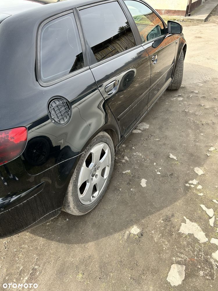 Audi A3 Sportback - 3