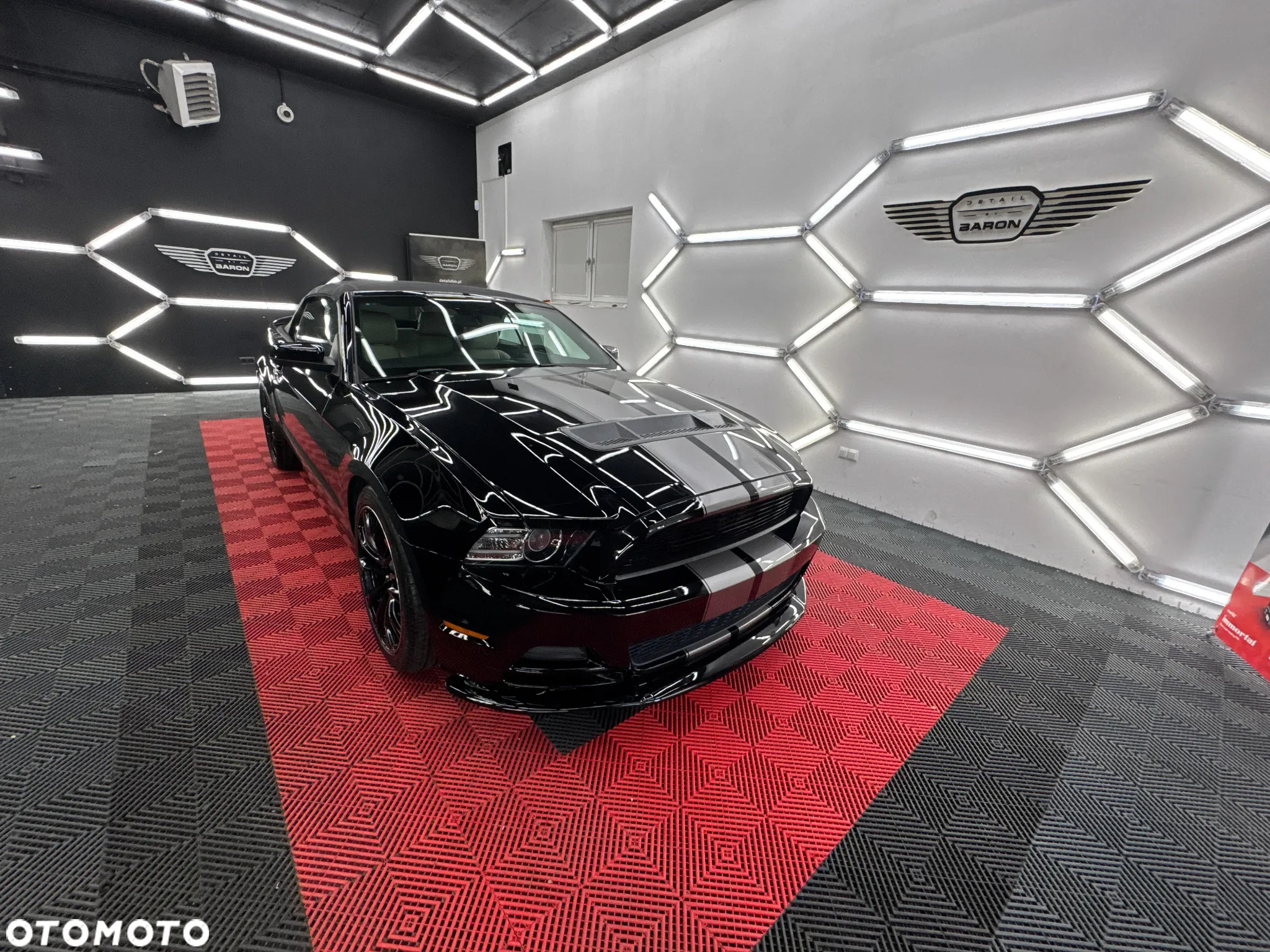 Ford Mustang 3.7 V6 Premium - 18