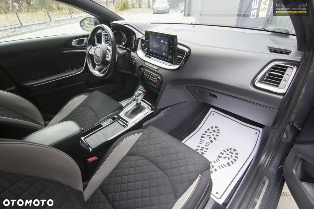 Kia ProCeed 1.5 T-GDI GT Line DCT - 33