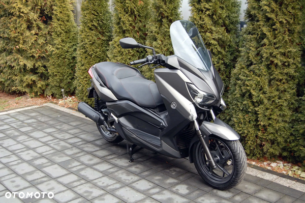 Yamaha X-max