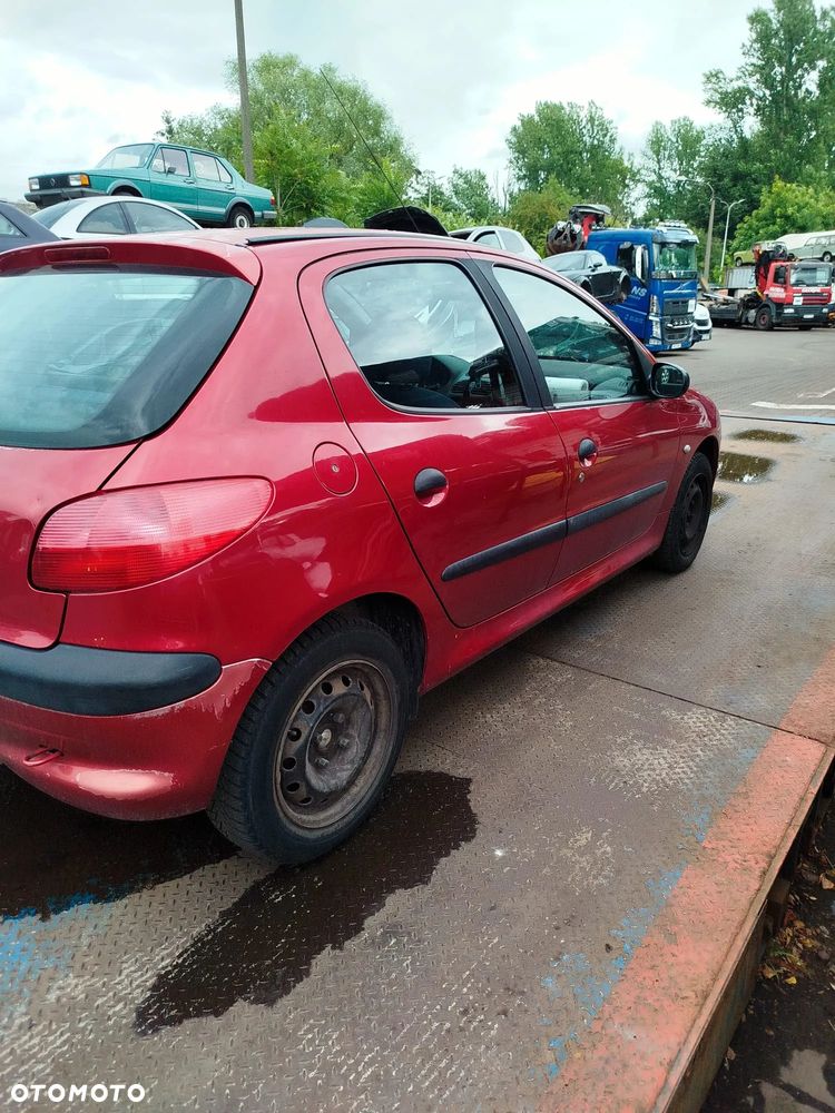 Peugeot 206  na części. - 7