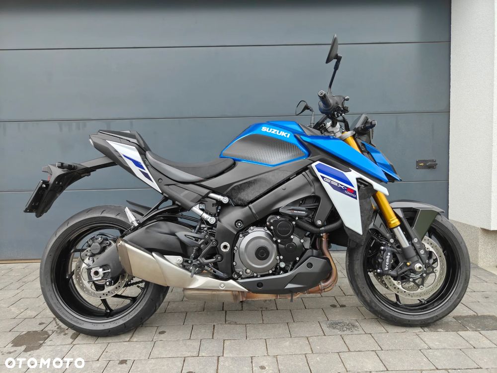 Suzuki GSX 1000 - 8