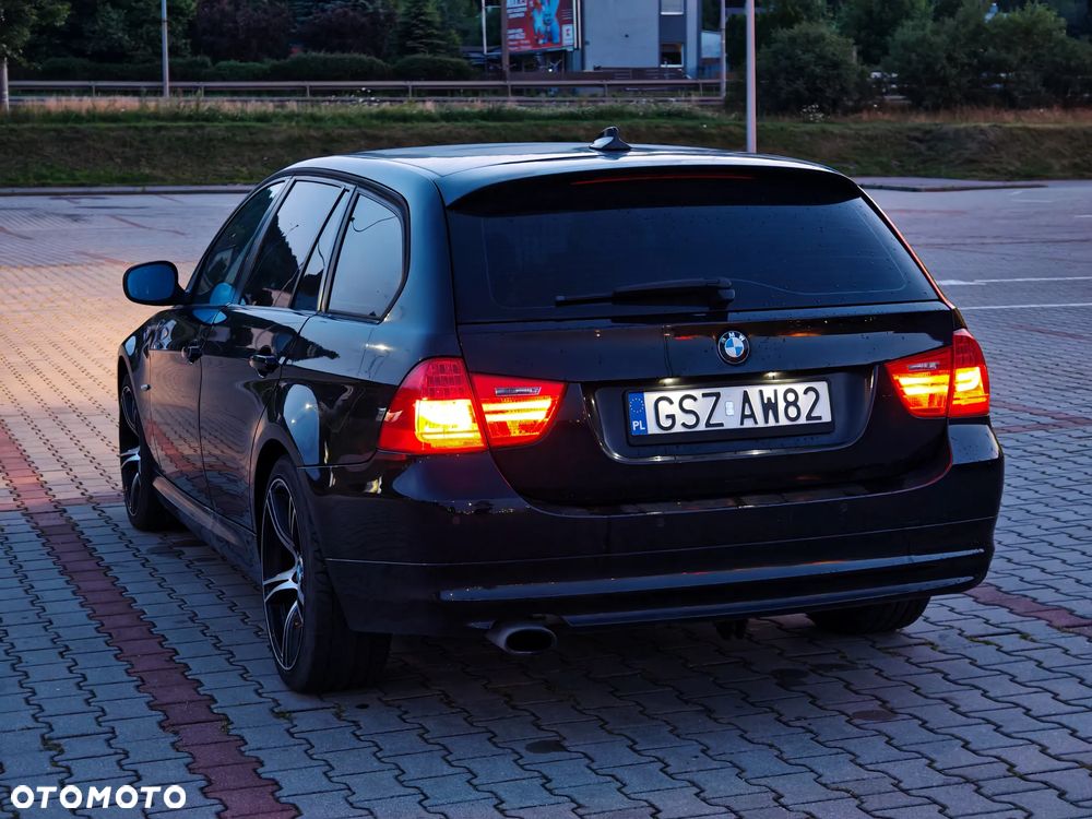 BMW Seria 3 318d - 29