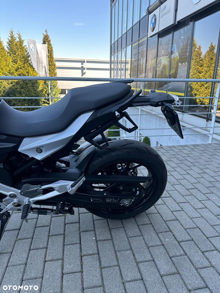 BMW F - 6