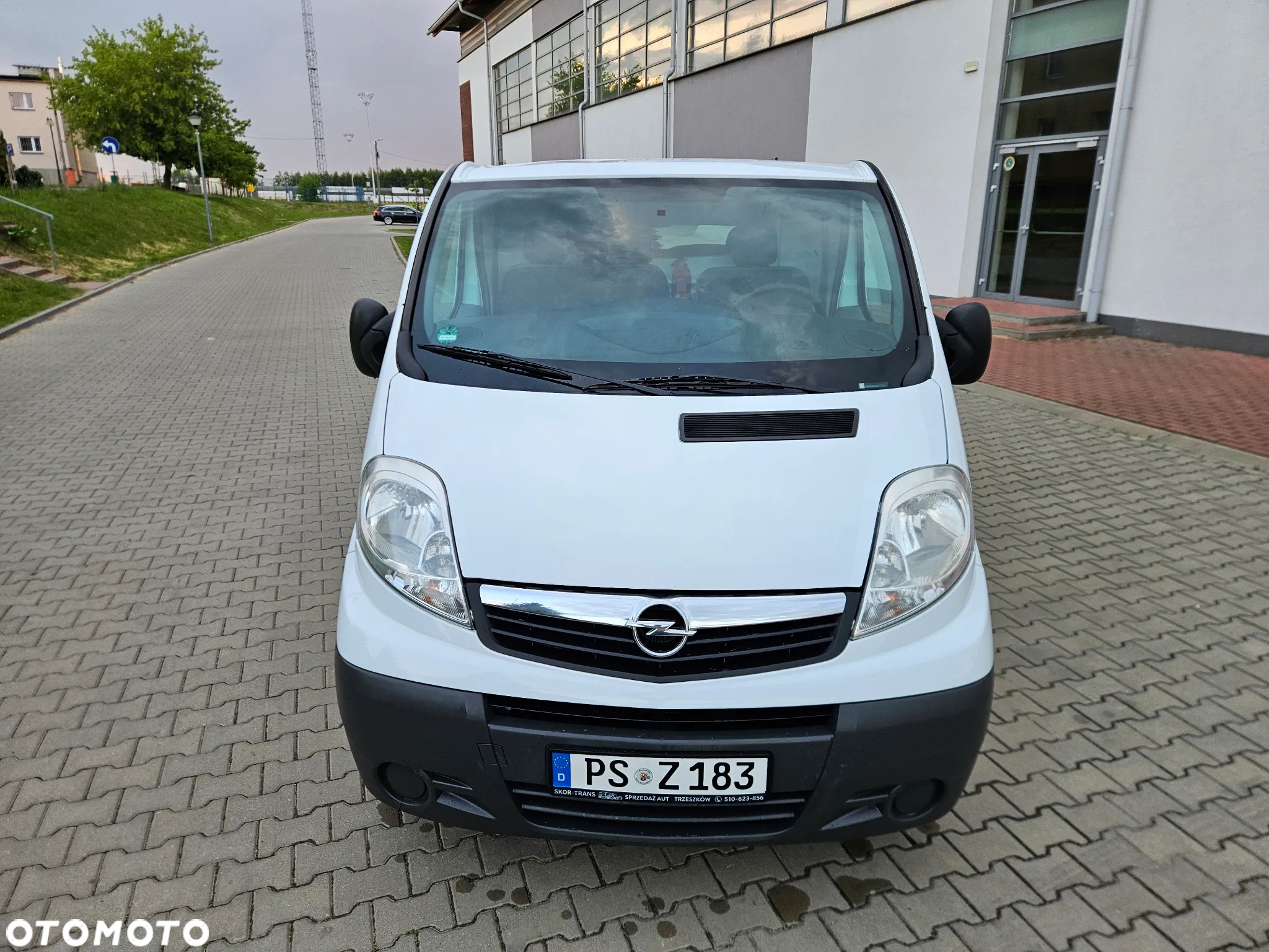 Opel VIVARO - 9