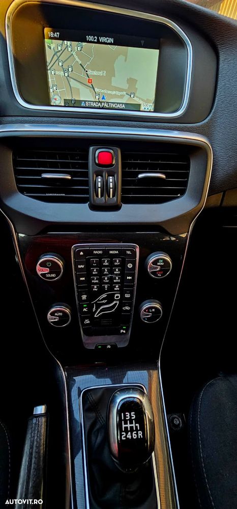 Volvo V40 D4 Summum - 7