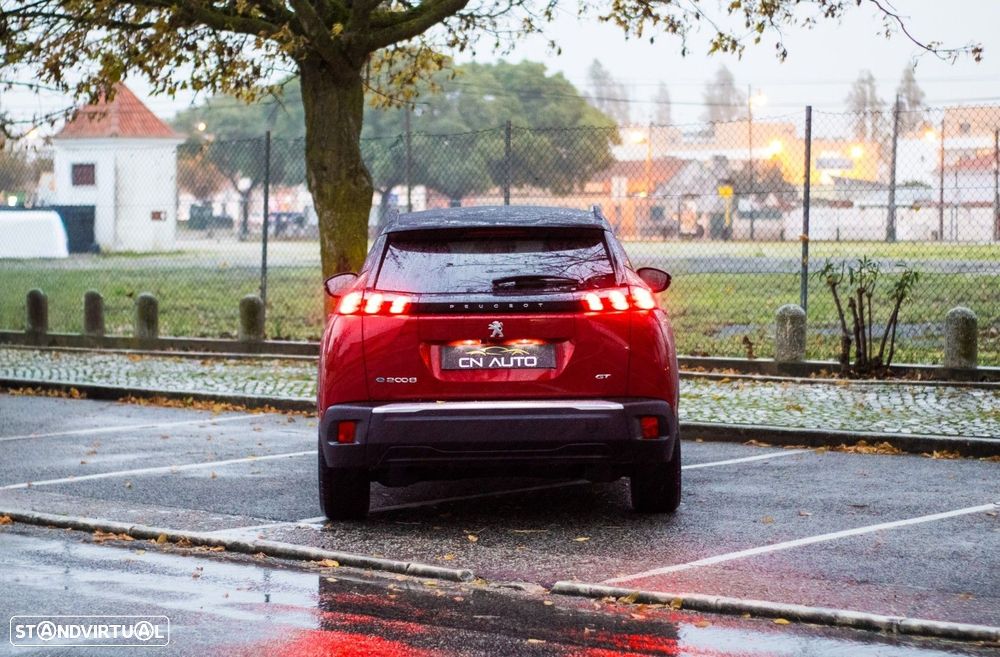 Peugeot e-2008 50 kWh GT - 6