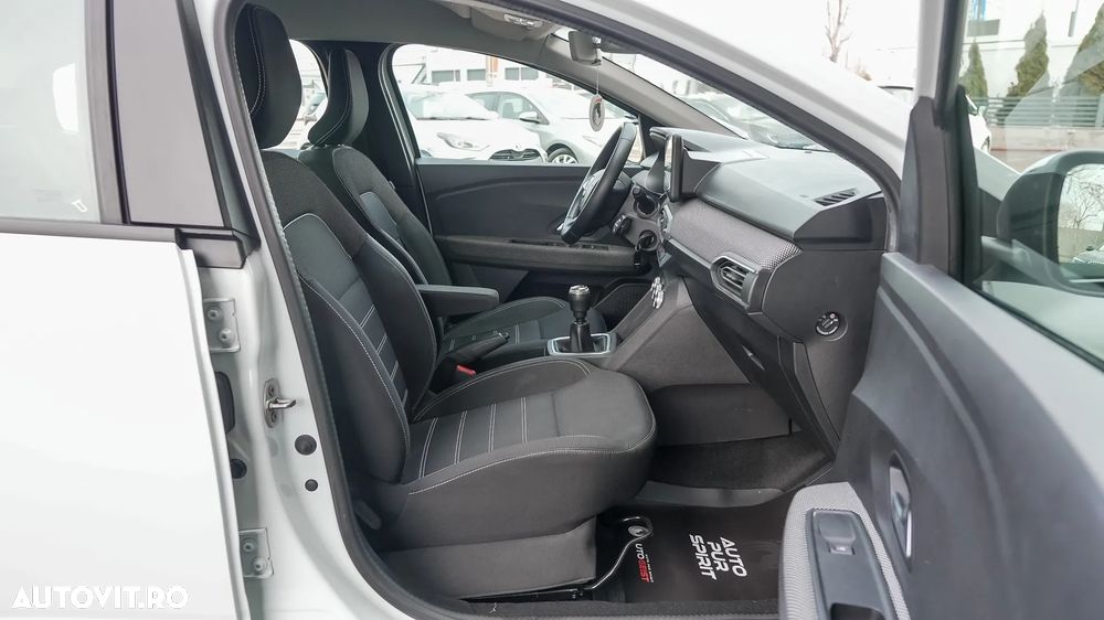 Dacia Logan TCe 90 Essential - 20