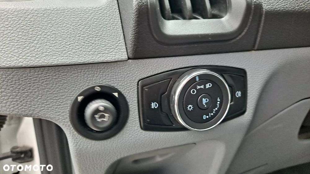 Ford Transit - 24