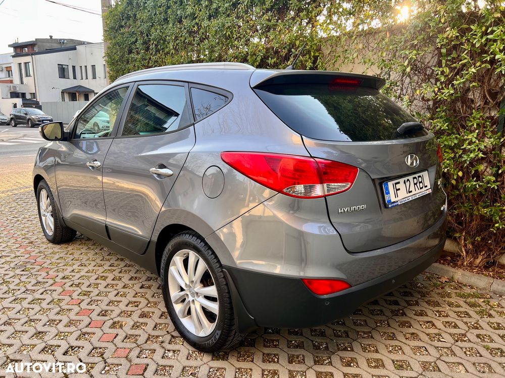 Hyundai ix35 2.0 CRDI 4WD Premium - 4