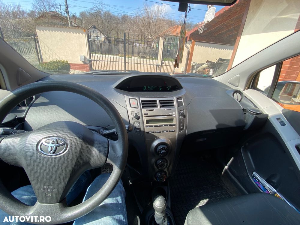 Toyota Yaris 1.0 VVT-i Comfort - 10