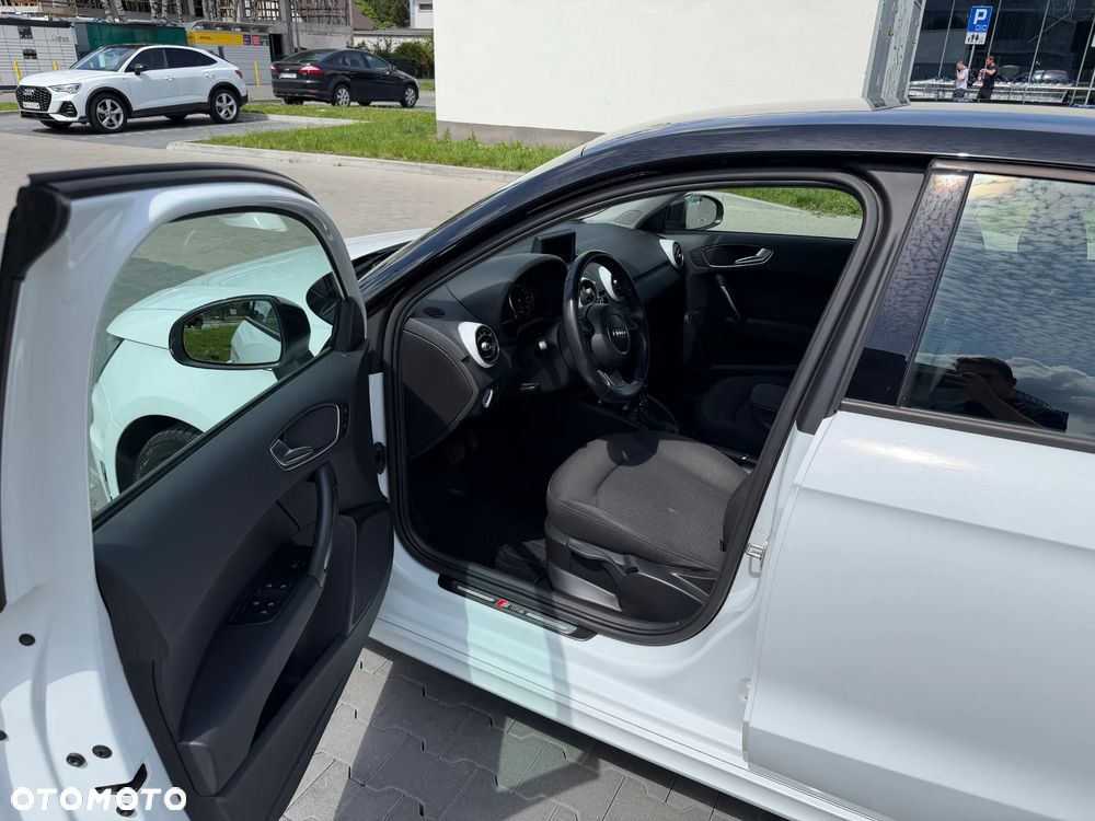 Audi A1 Sportback 1.4 TFSI Attraction S tronic - 11
