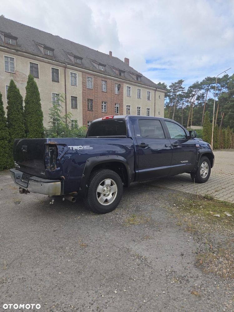 Toyota Tundra 2013 photo 2
