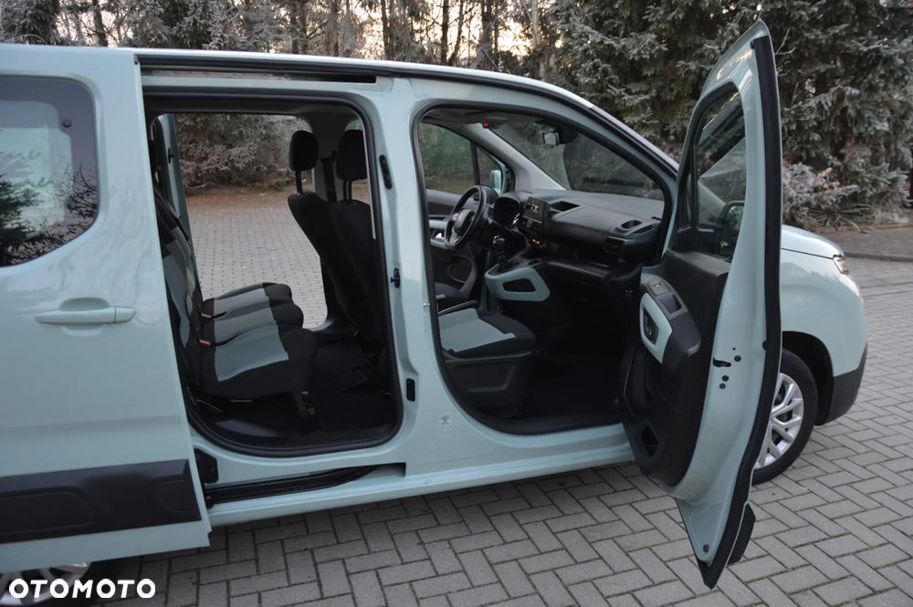 Citroën Berlingo Multispace PureTech 110 SHINE - 17