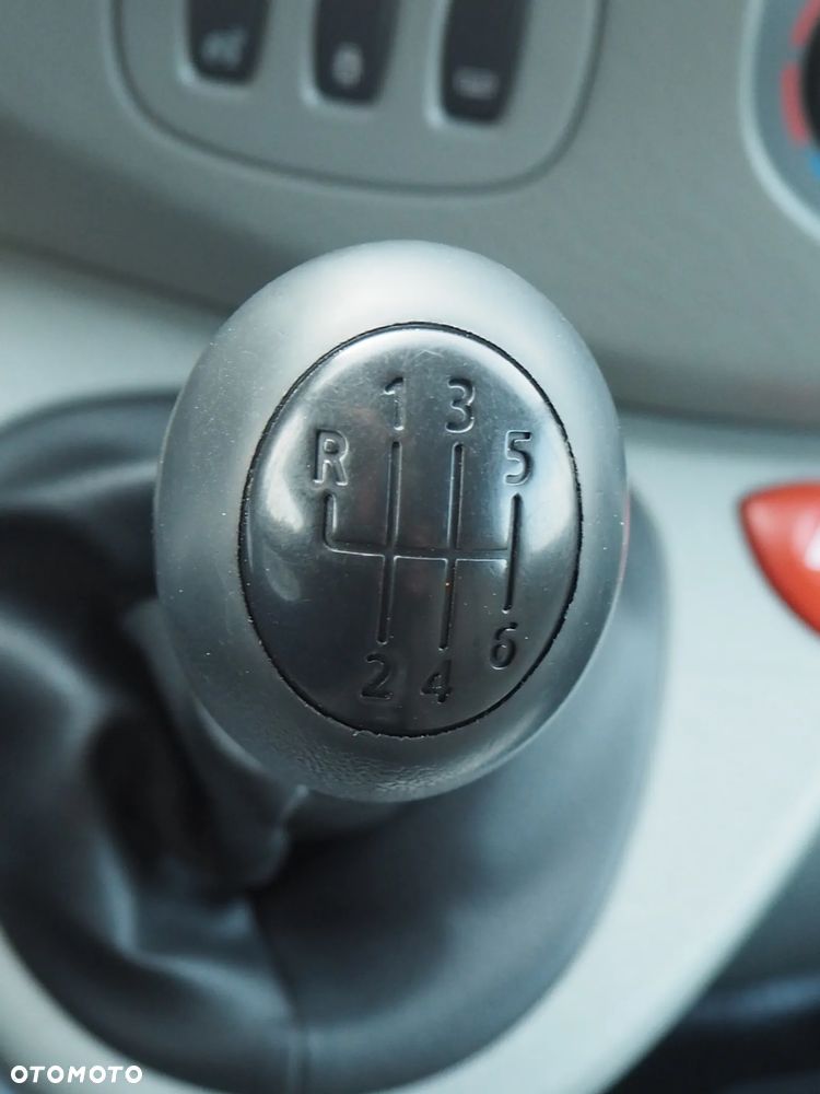 Nissan Primastar - 21