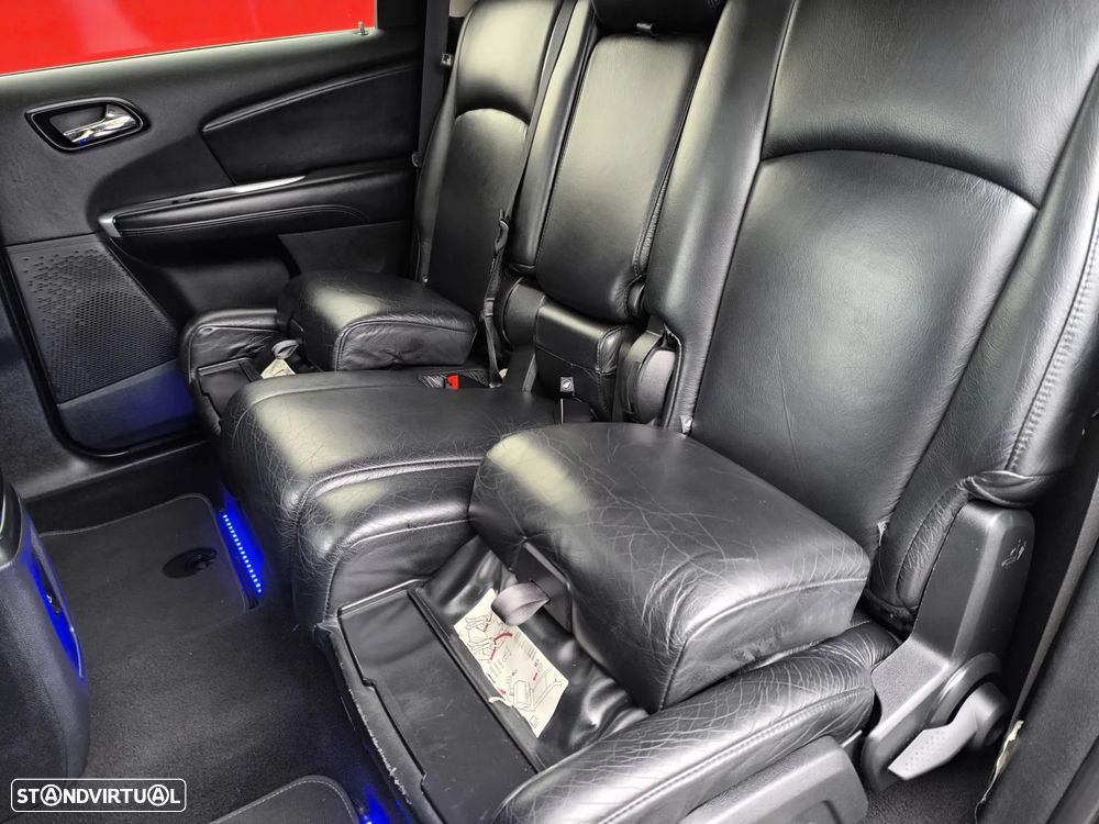 Fiat Freemont 2.0 M-Jet Urban - 34