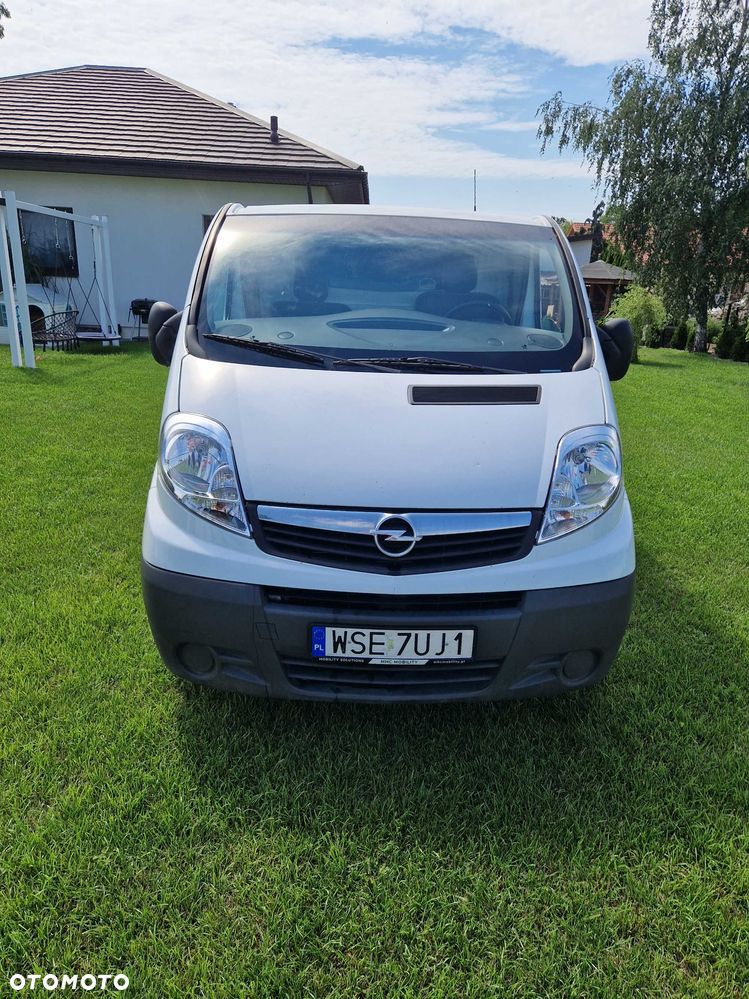 Opel Vivaro - 1
