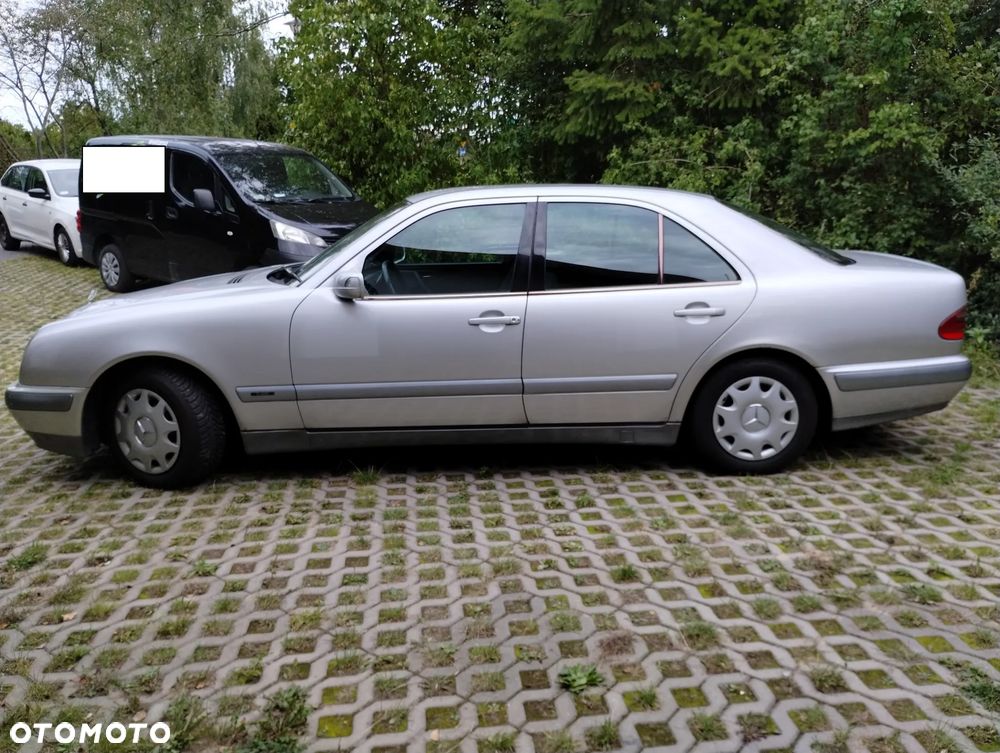 Mercedes-Benz Klasa E - 5