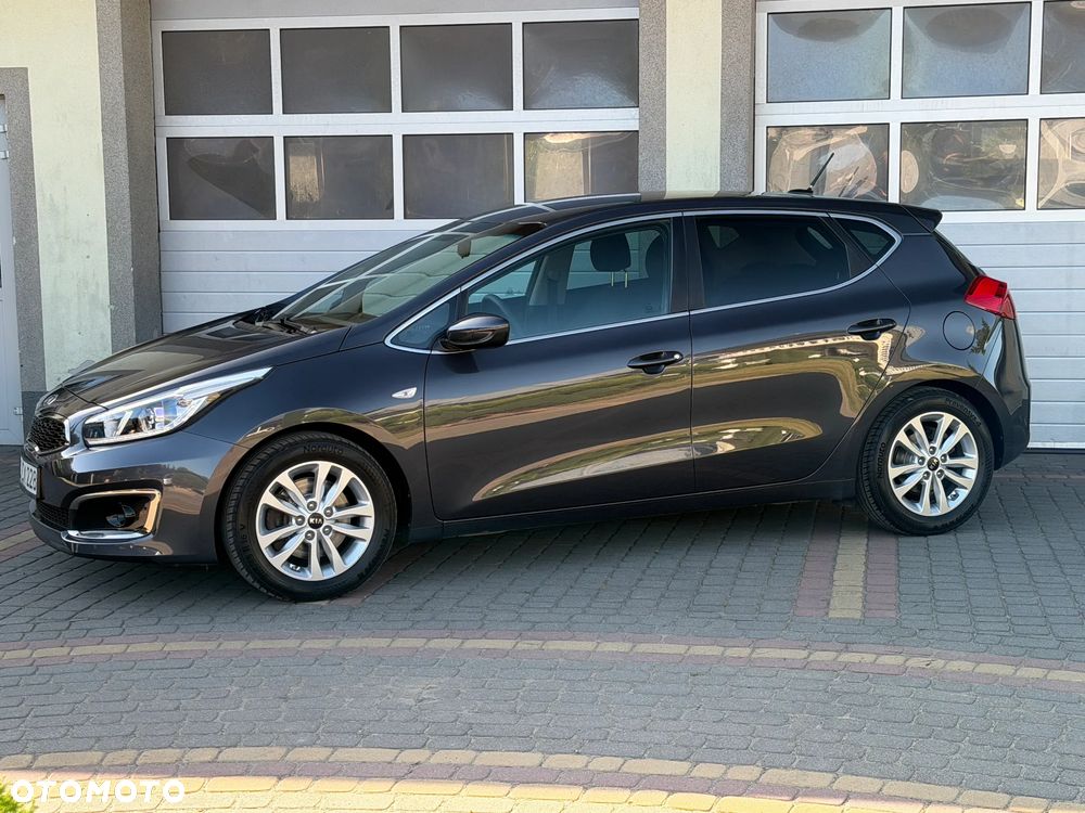 Kia Ceed 1.6 GDI Dream-Team Edition - 5