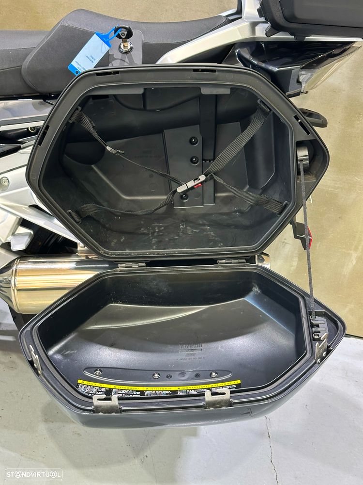 Yamaha FJR 1300 - 5