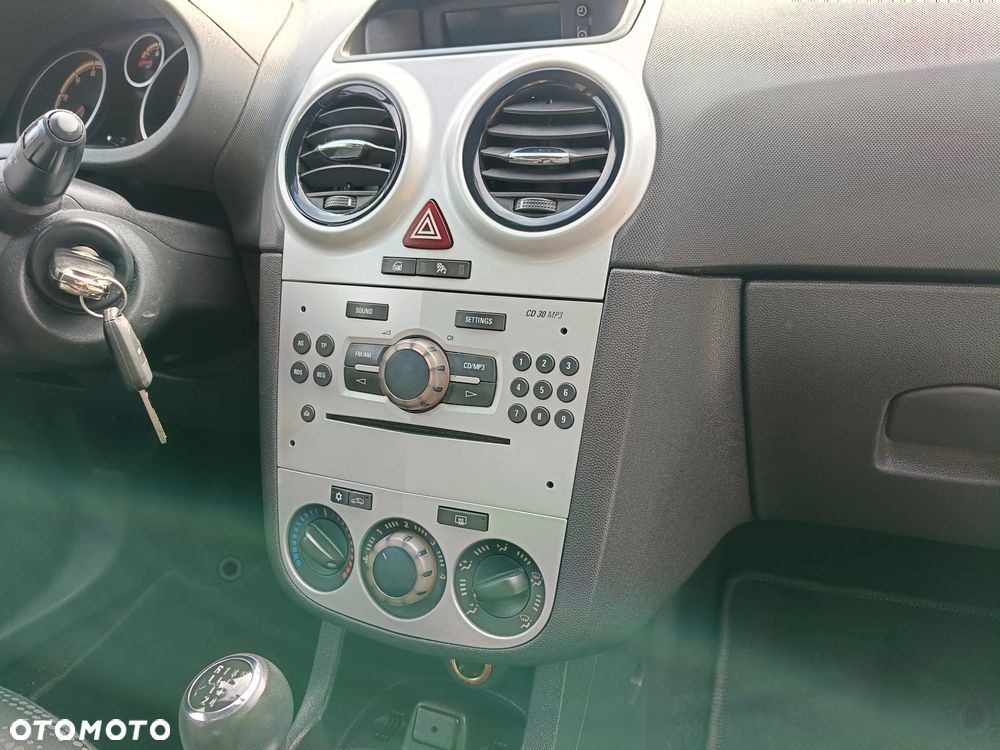 Opel Corsa - 12