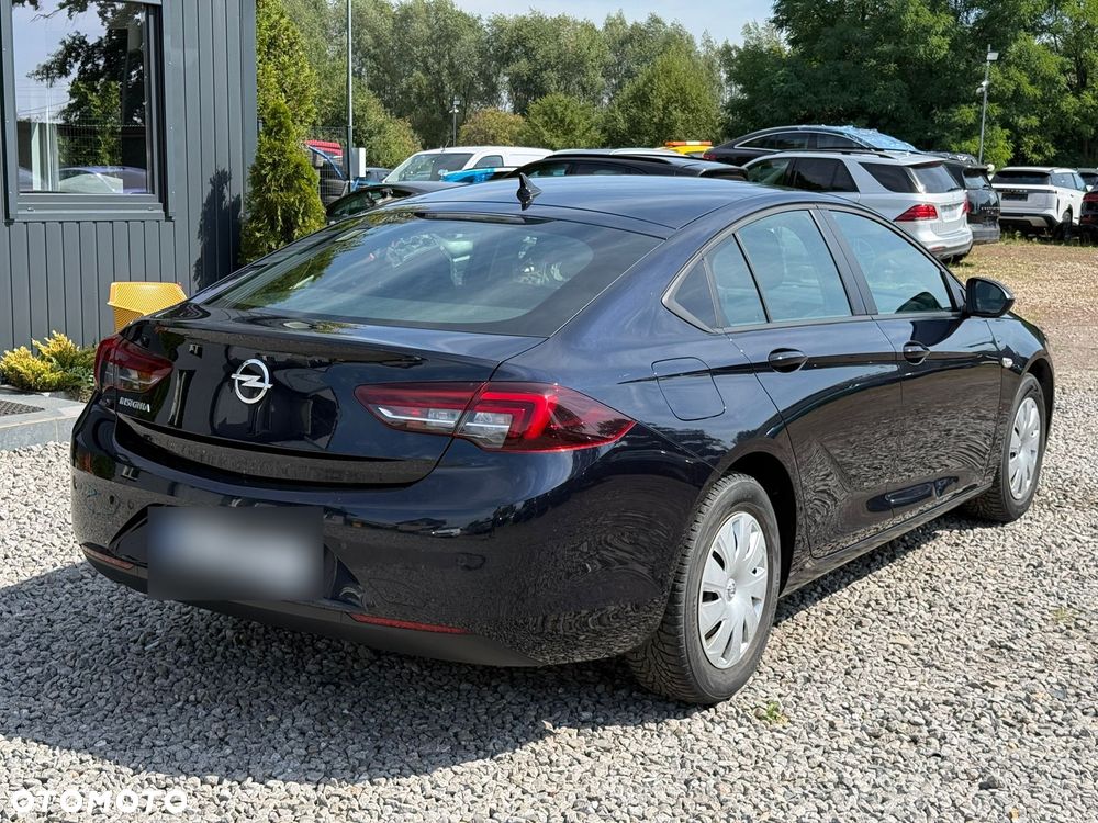Opel Insignia 1.5 T Enjoy S&S - 10