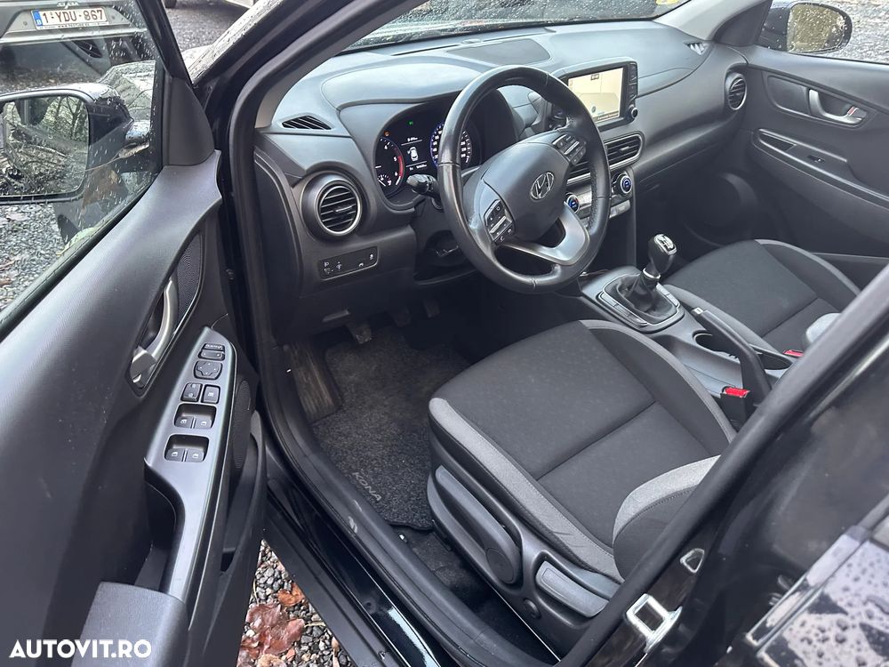 Hyundai KONA - 5