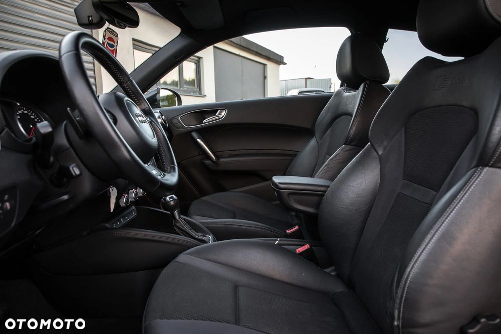 Audi A1 3-drzwiowe 1.4 TFSI S tronic S line edition m S line Sportpaket - 9