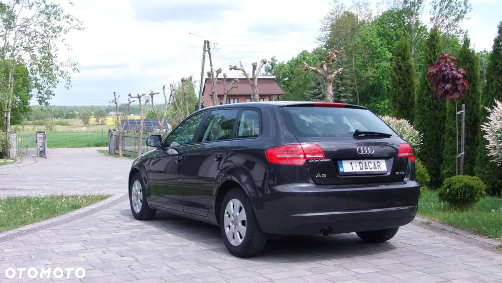Audi A3 Sportback 1.6 TDI DPF Attraction - 5