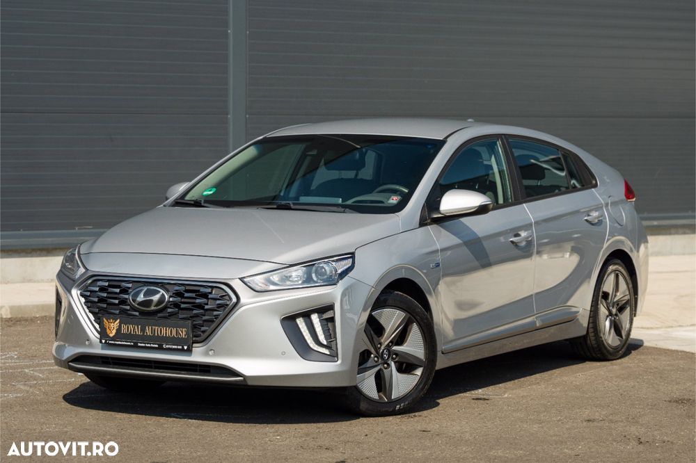 Hyundai IONIQ 1.6 GDI Premium - 2