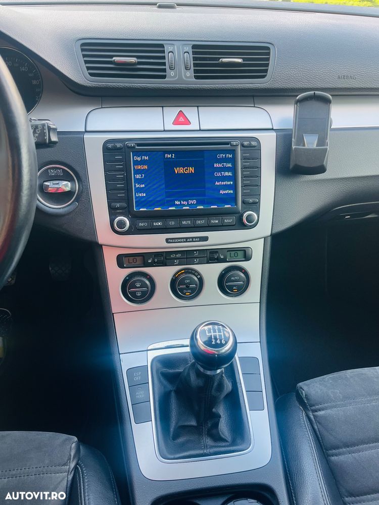 Volkswagen Passat 2.0 TDI Highline - 7
