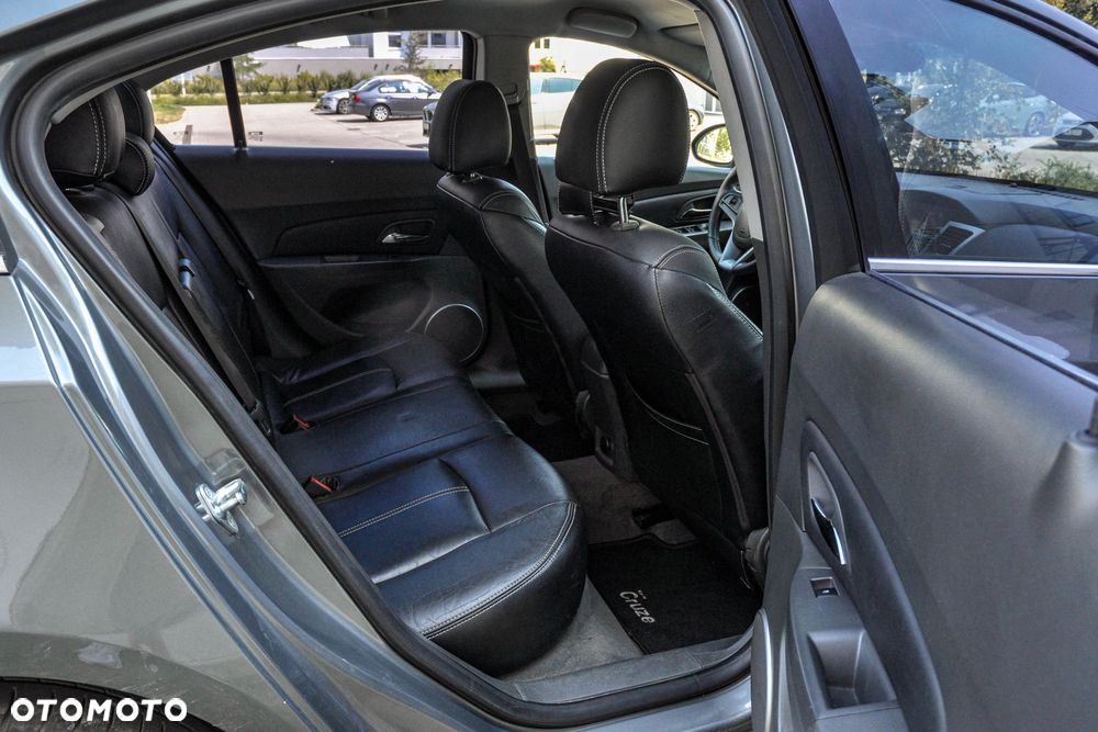Chevrolet Cruze - 11