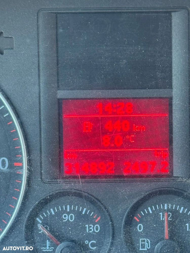 Volkswagen Golf 1.9 TDI DPF Trendline - 6