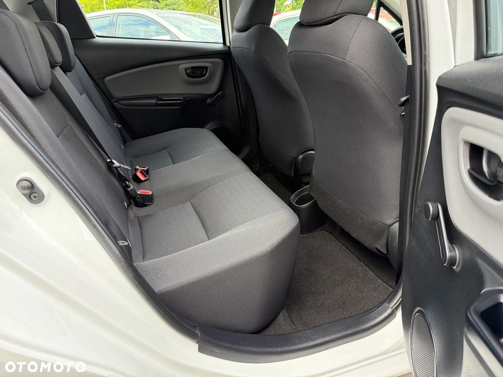 Toyota Yaris 1.5 Active - 13