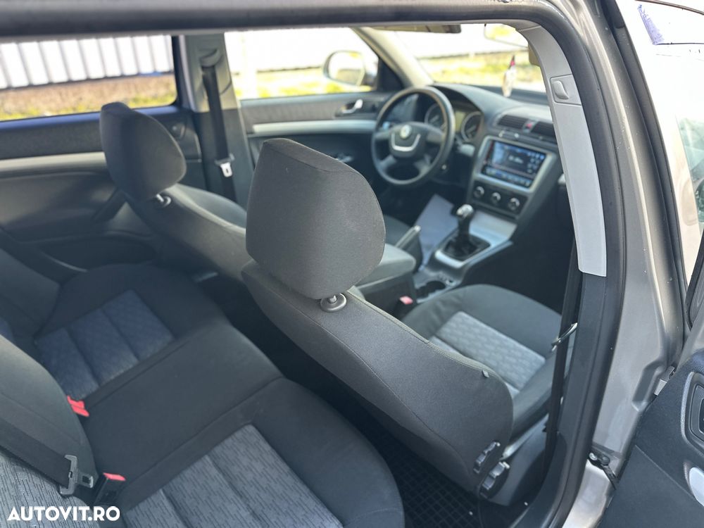 Skoda Octavia 1.6 TDI Ambiente - 8