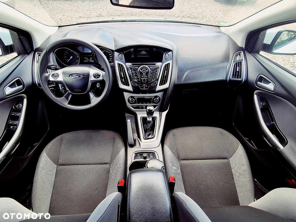 Ford Focus 1.6 TDCi DPF SYNC Edition - 22