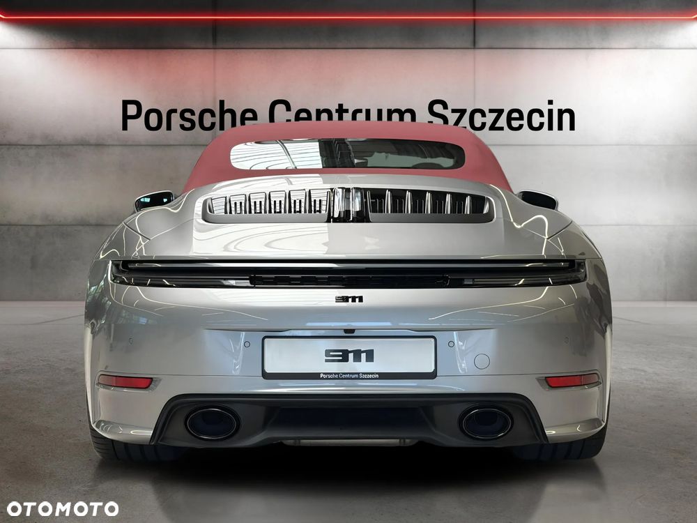 Porsche 911 Carrera 4S - 5