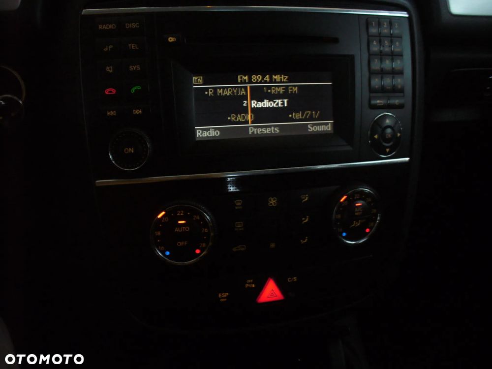 Mercedes-Benz Klasa R - 21