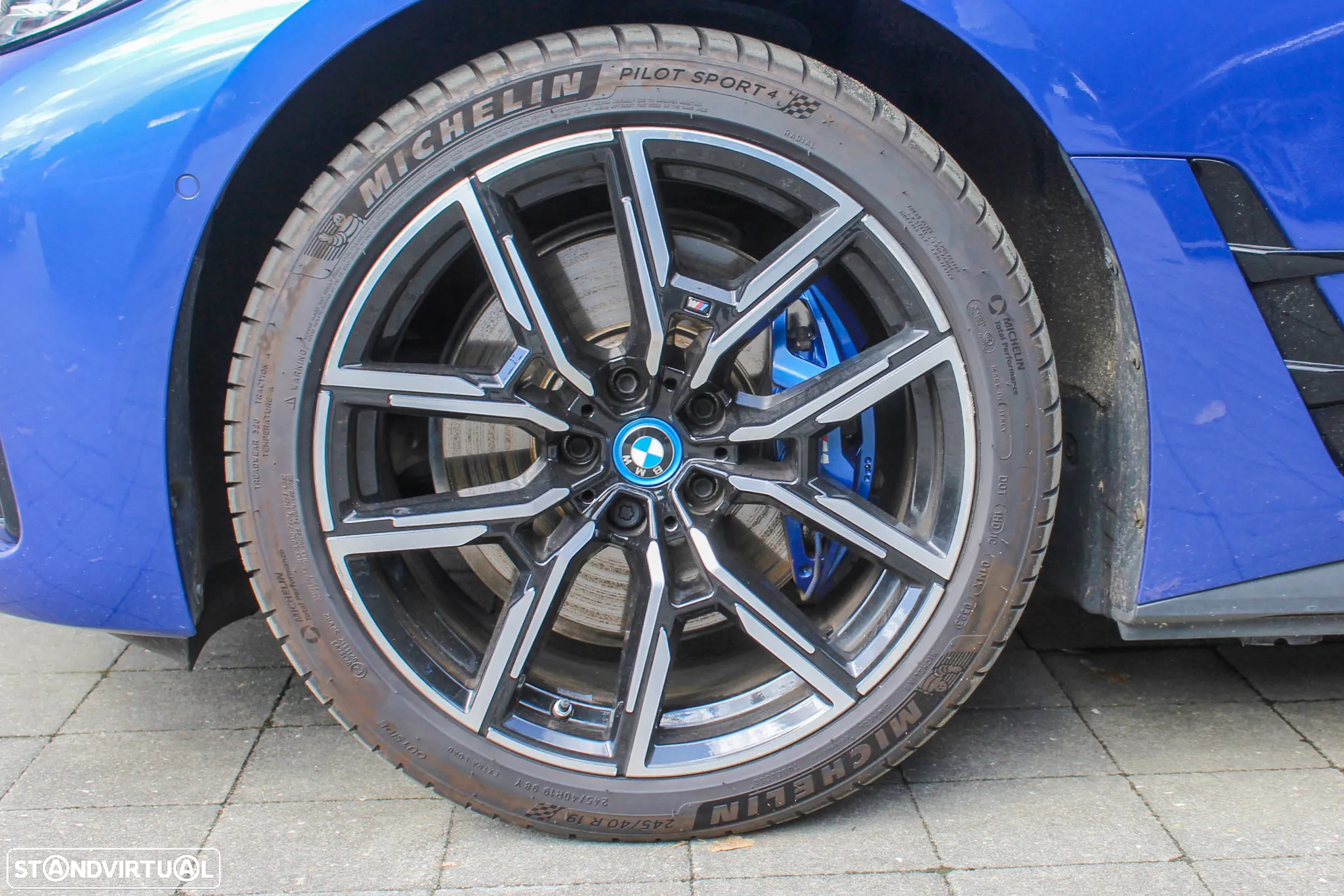 BMW i4 eDrive40 Pack Desportivo M - 21