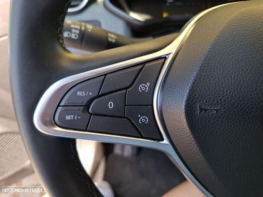 Renault Clio 1.0 TCe Evolution - 16