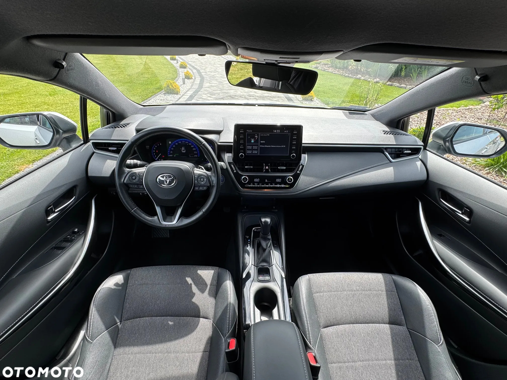Toyota Corolla 2.0 Hybrid Comfort - 18