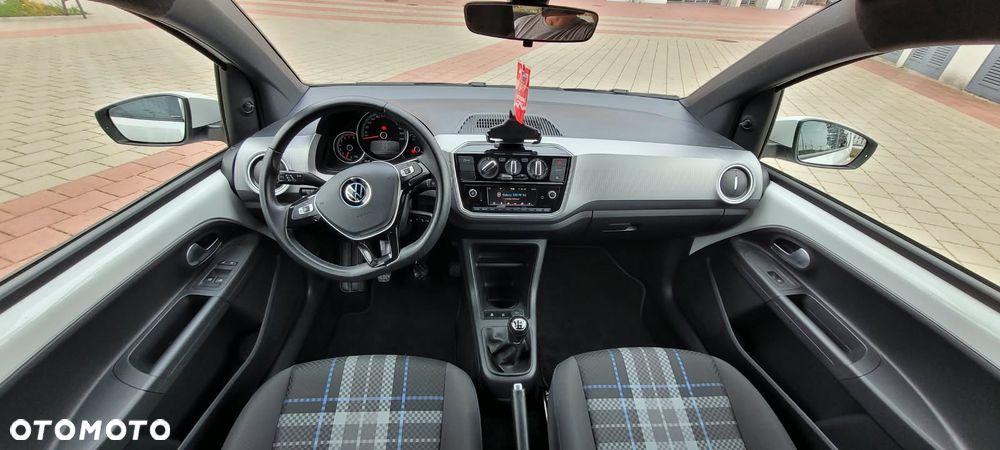 Volkswagen up! - 14